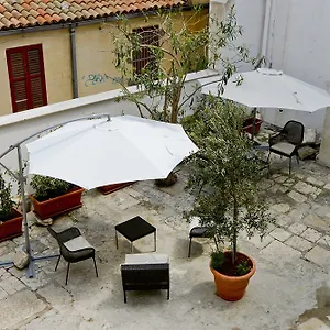 Cortile Antico ** Trapani